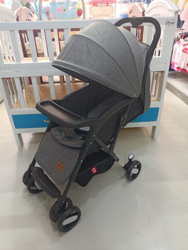 Light weight baby stroller