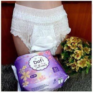 Disposable padded maternity pants