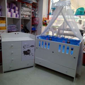 Complete baby nursery set