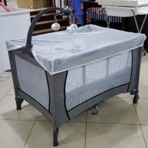 Portable baby cot