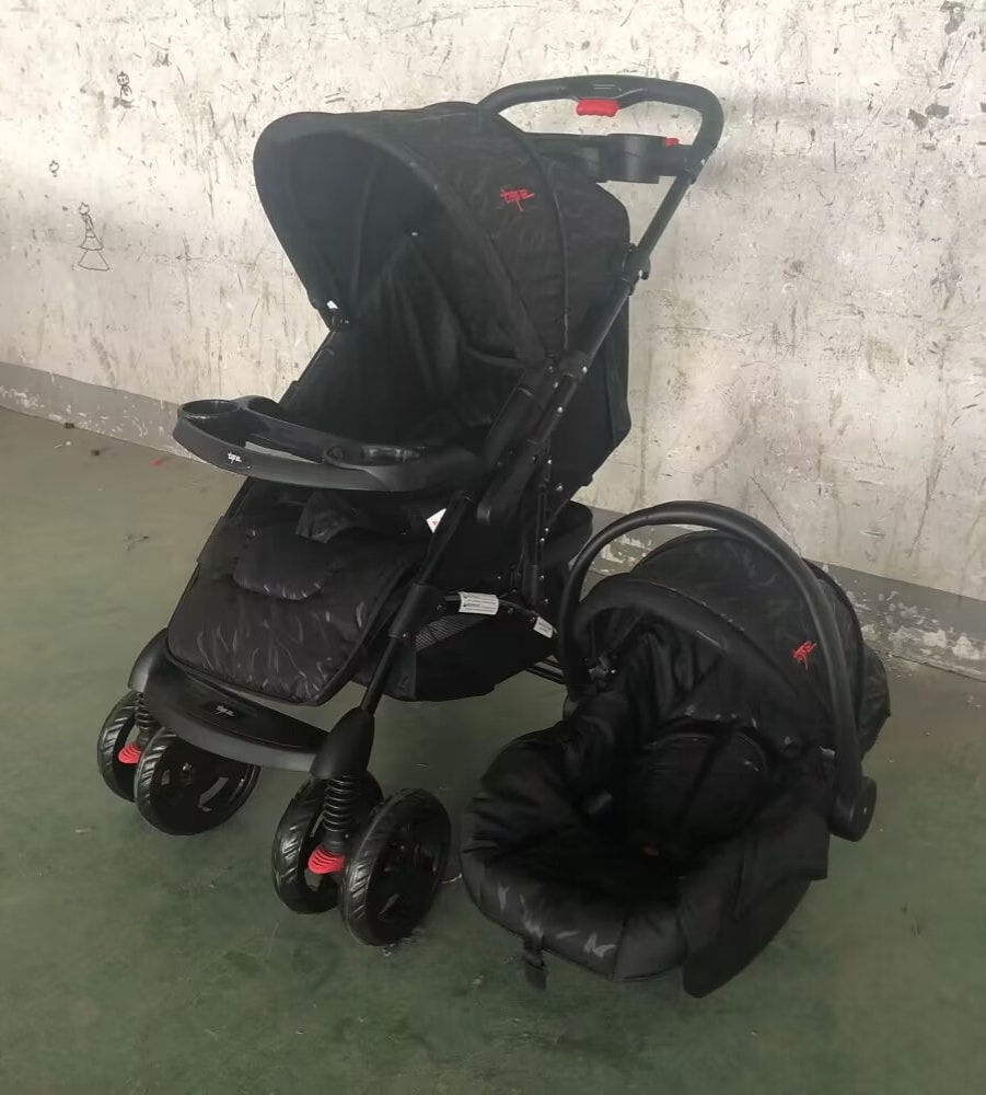 Baby stroller with car seat in one. The car seat can be used as a carrier cot, infant car seat and as a rocker. Suitable for 0-3yrs. Maximum weight 15kg. With fully reclining backrest. Foldable for easy carrying and storage. With reversible handle option to enable you push the baby either facing you or the world (front). With safety belt to keep baby safe in place.